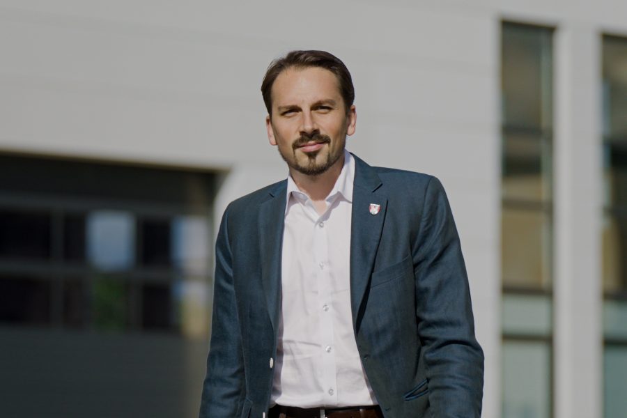 Matthias Großgarten im Gewerbegebiet